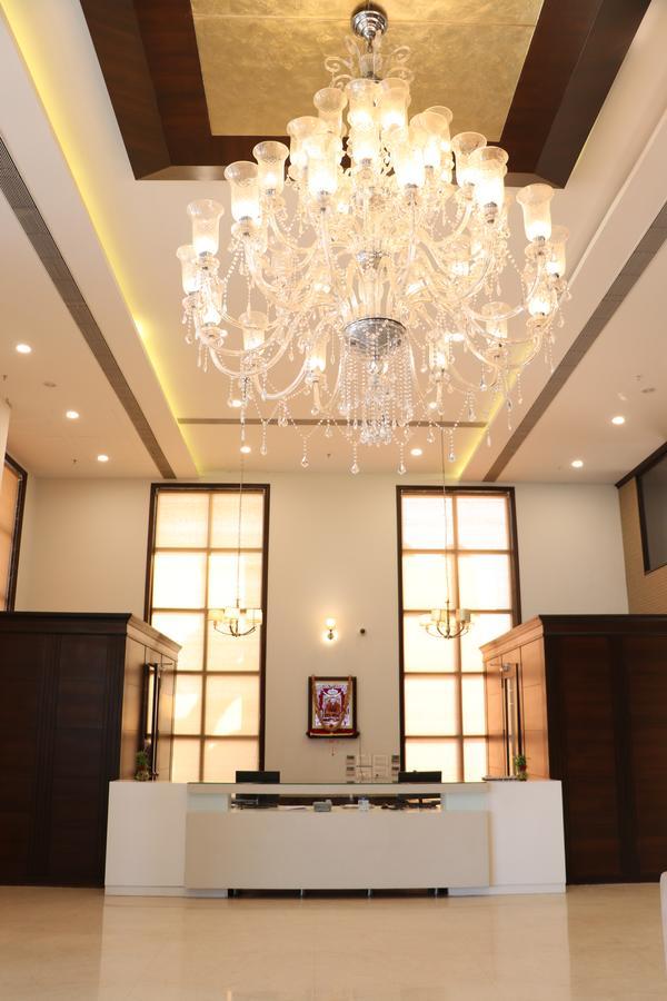 Regenta Central Indore Exterior foto