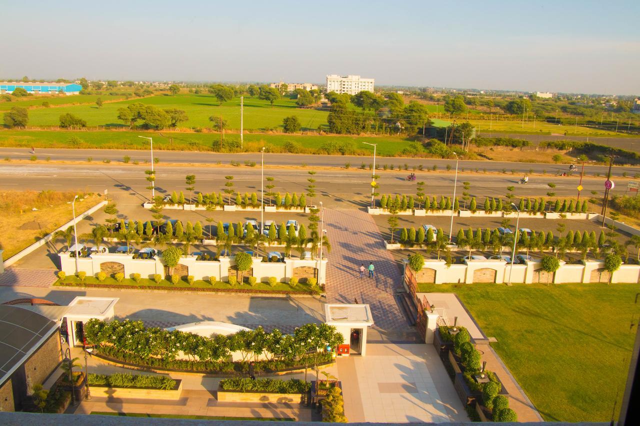 Regenta Central Indore Exterior foto